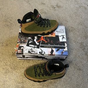 Worn some not alot. Great condition